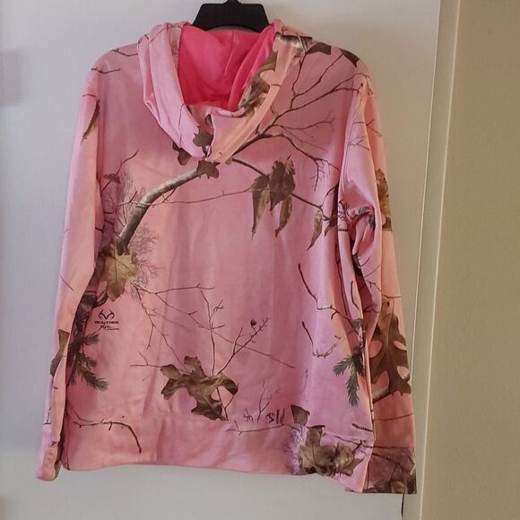 - Real Tree Pink Camo Large Hoodie - Picture 5 of 7